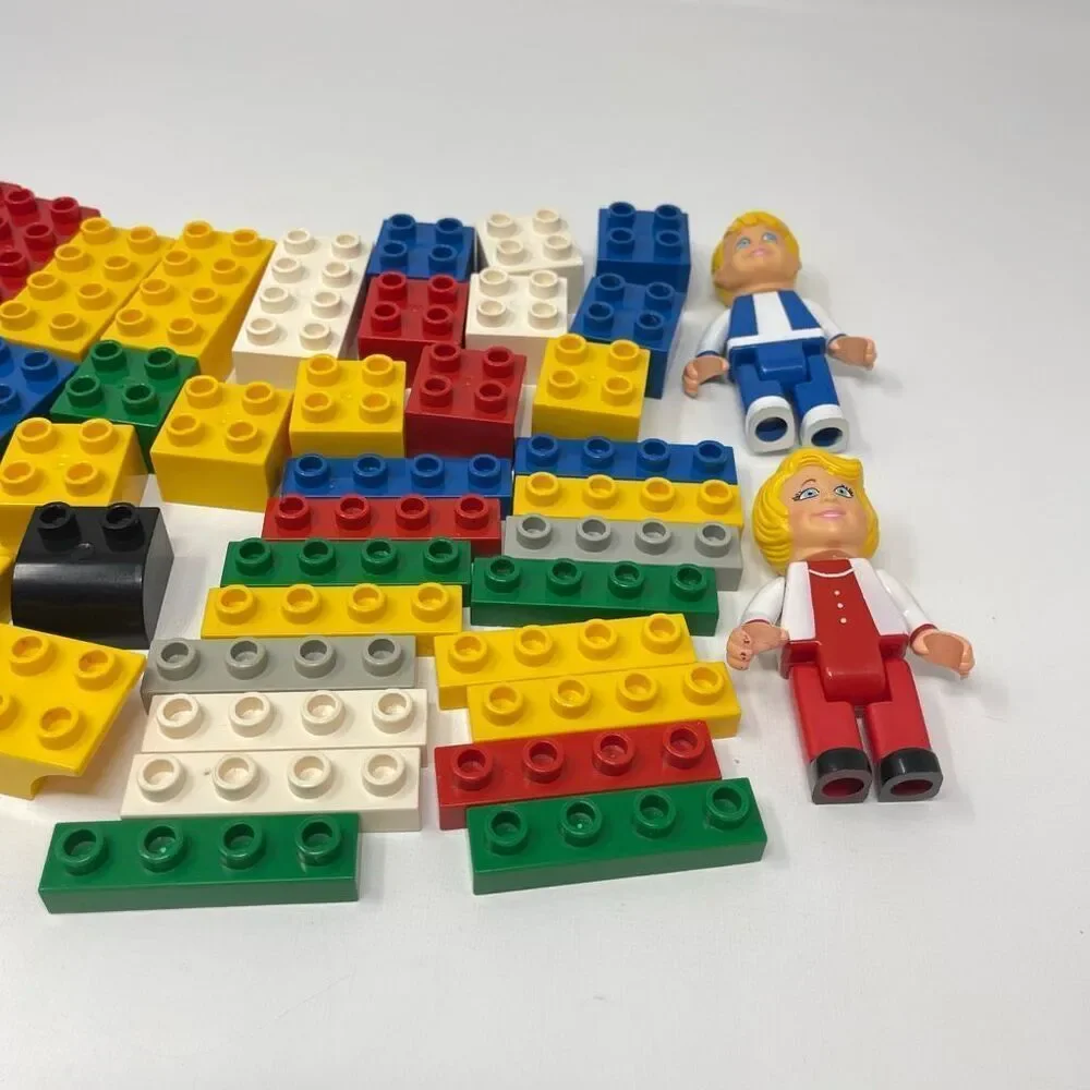 Vintage Tandem 1987 Family Figures Building Bricks Blocks Set 43 Pieces